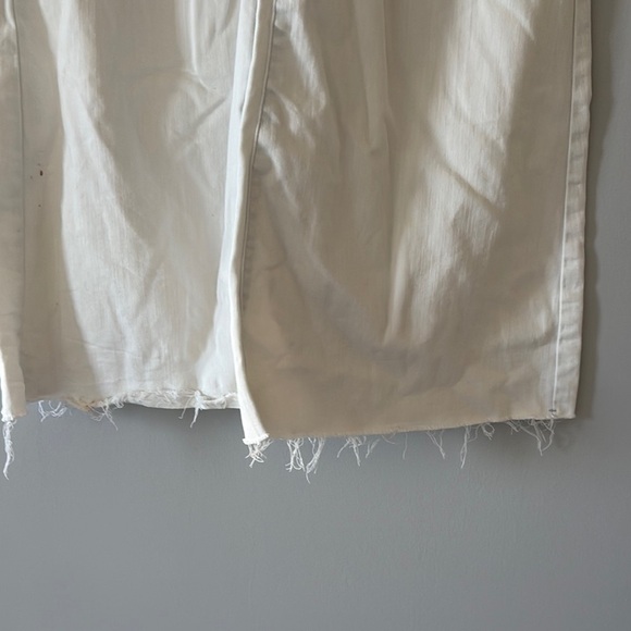 Wild Fable White wash Flare Wide Leg denim Jeans with ruched detail and side zip - Picture 4 of 8